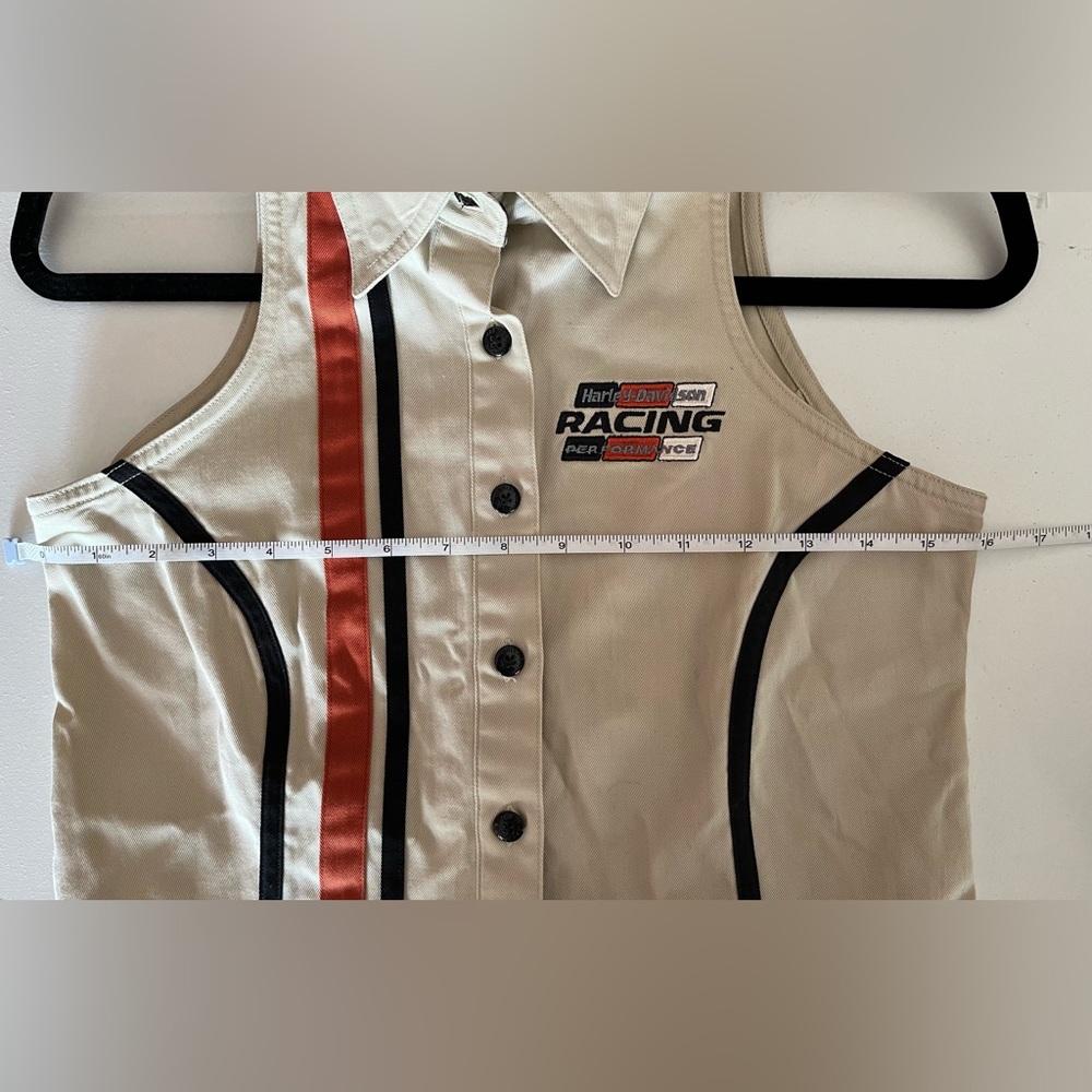 Women’s Harley-Davidson Racing Performance Sleeveless collared Top button front - Picture 4 of 9